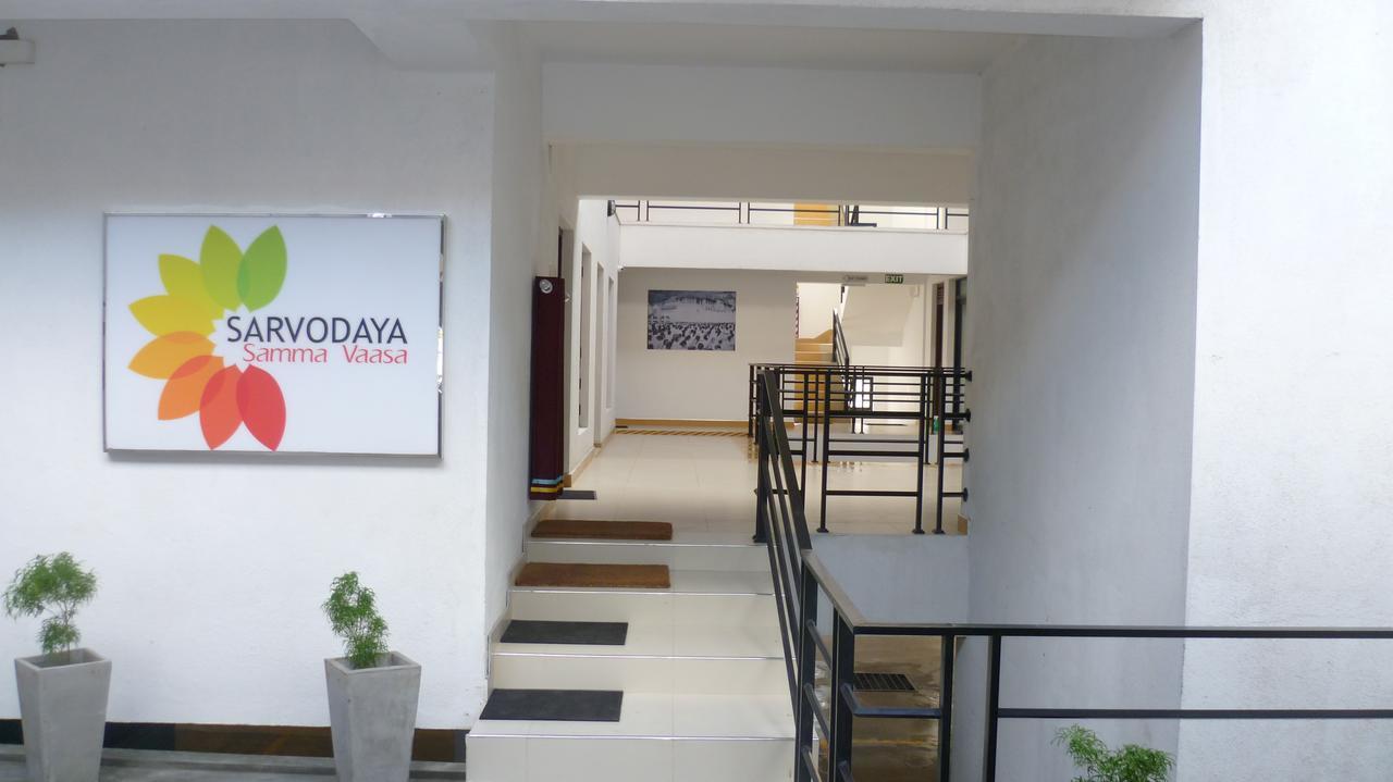 Sarvodaya Samma Vaasa Residence Канди Екстериор снимка