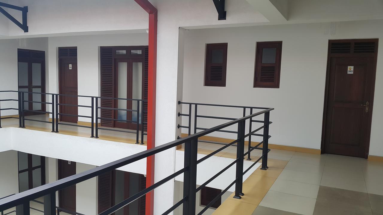 Sarvodaya Samma Vaasa Residence Канди Екстериор снимка