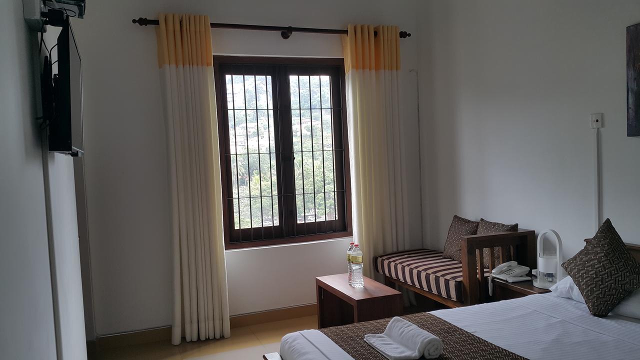 Sarvodaya Samma Vaasa Residence Канди Екстериор снимка