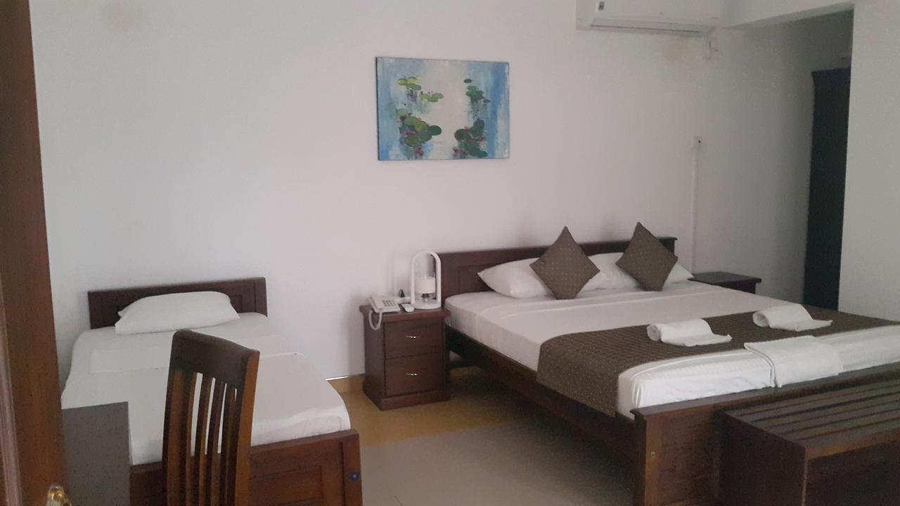 Sarvodaya Samma Vaasa Residence Канди Екстериор снимка