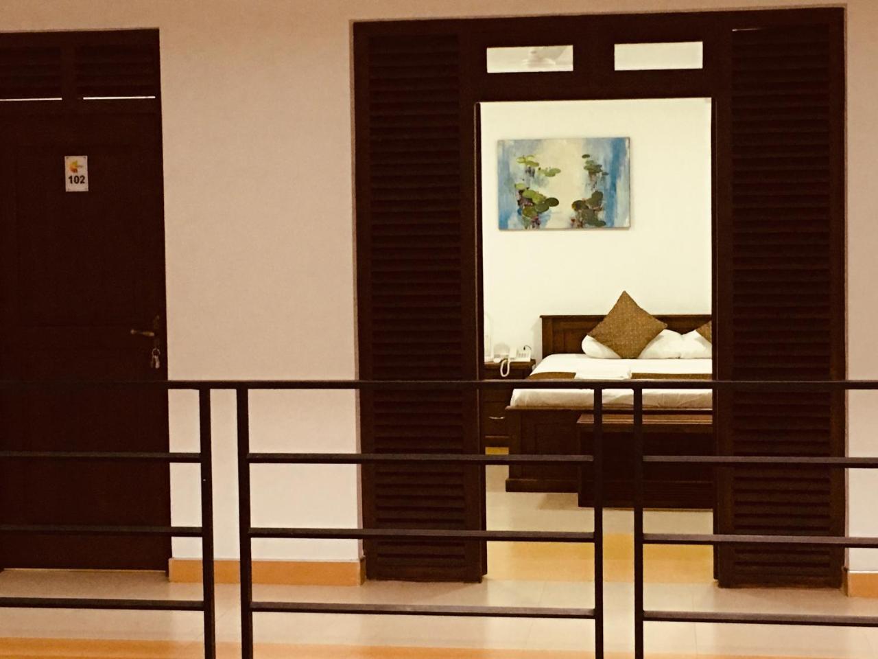 Sarvodaya Samma Vaasa Residence Канди Екстериор снимка