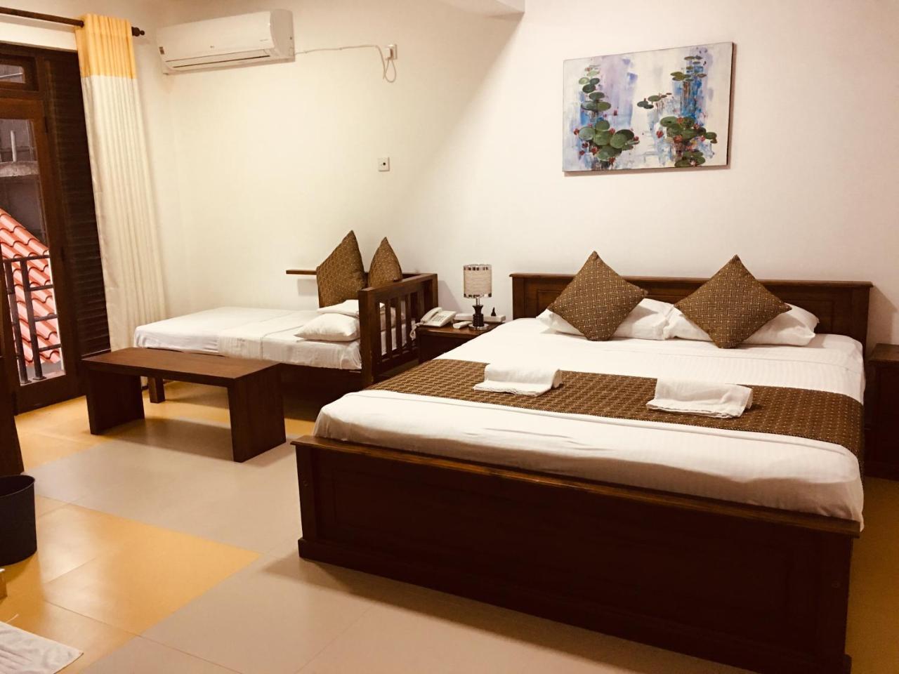 Sarvodaya Samma Vaasa Residence Канди Екстериор снимка