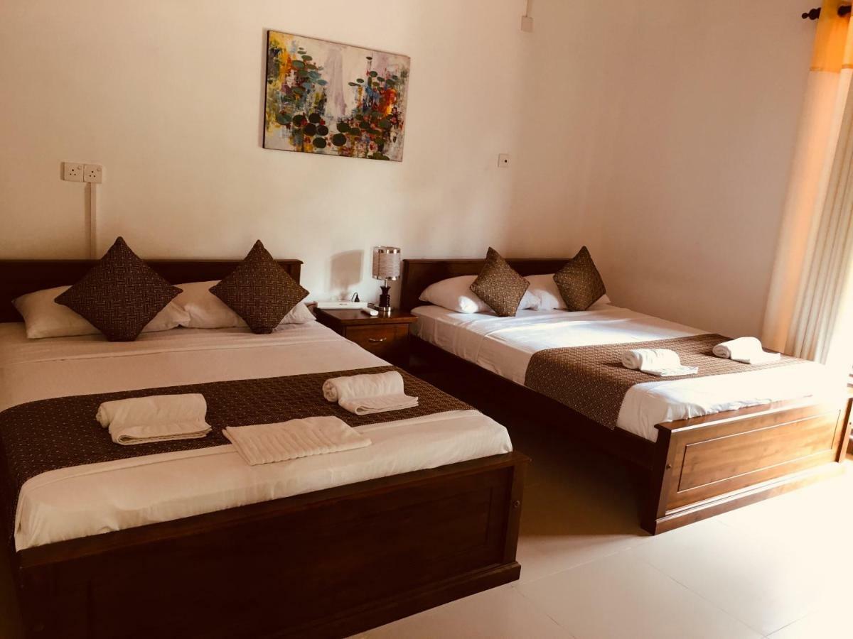 Sarvodaya Samma Vaasa Residence Канди Екстериор снимка