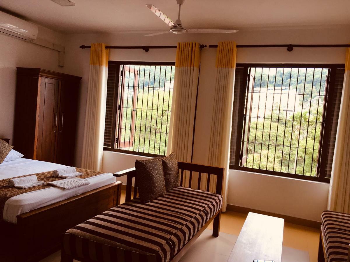 Sarvodaya Samma Vaasa Residence Канди Екстериор снимка