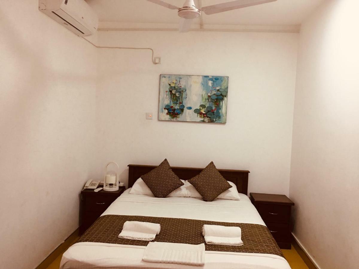 Sarvodaya Samma Vaasa Residence Канди Екстериор снимка