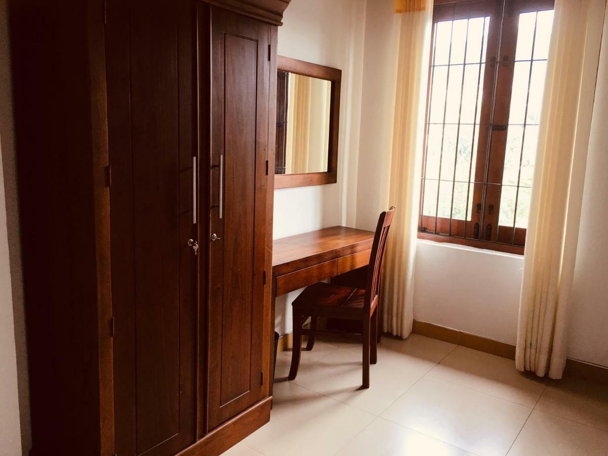 Sarvodaya Samma Vaasa Residence Канди Екстериор снимка